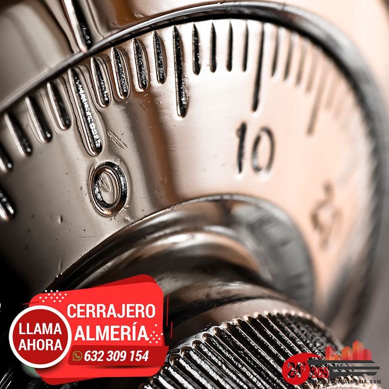 Cerrajero Zapillo, profesionales con conocimientos actualizados. Abrir cajas fuertes y cajas de seguridad en Zapillo.