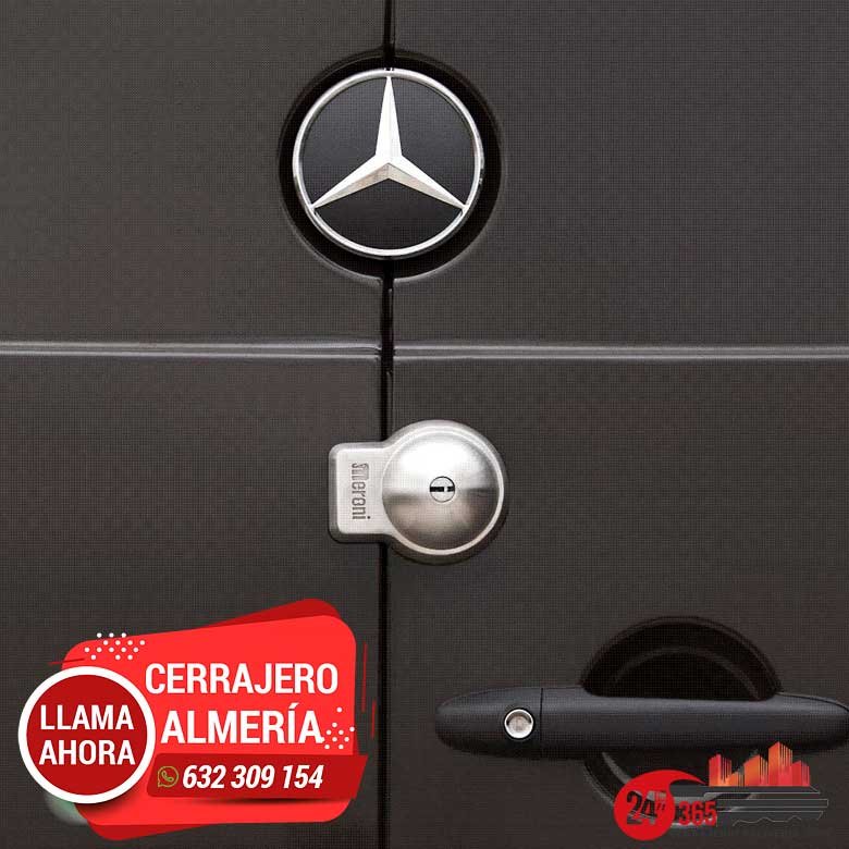 Cerrajero en Huercal. Expertos cerrajeros con experiencia de más de 10 años.